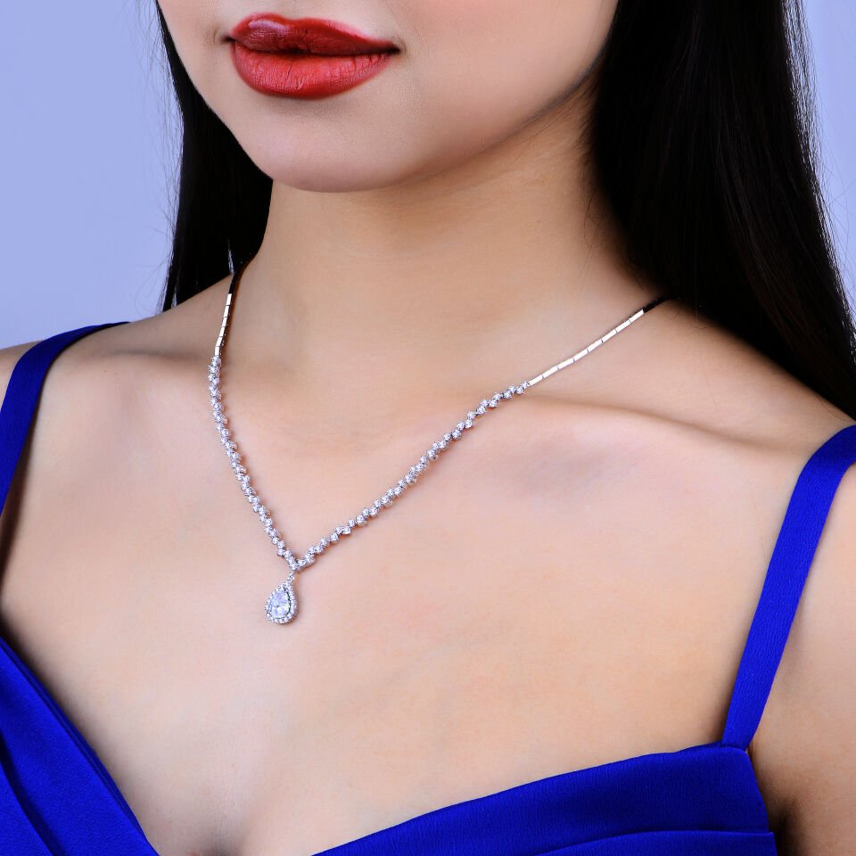 925 Ayar Gümüş Pırlanta Montür Damla Taşlı Su Yolu Set BEYAZ