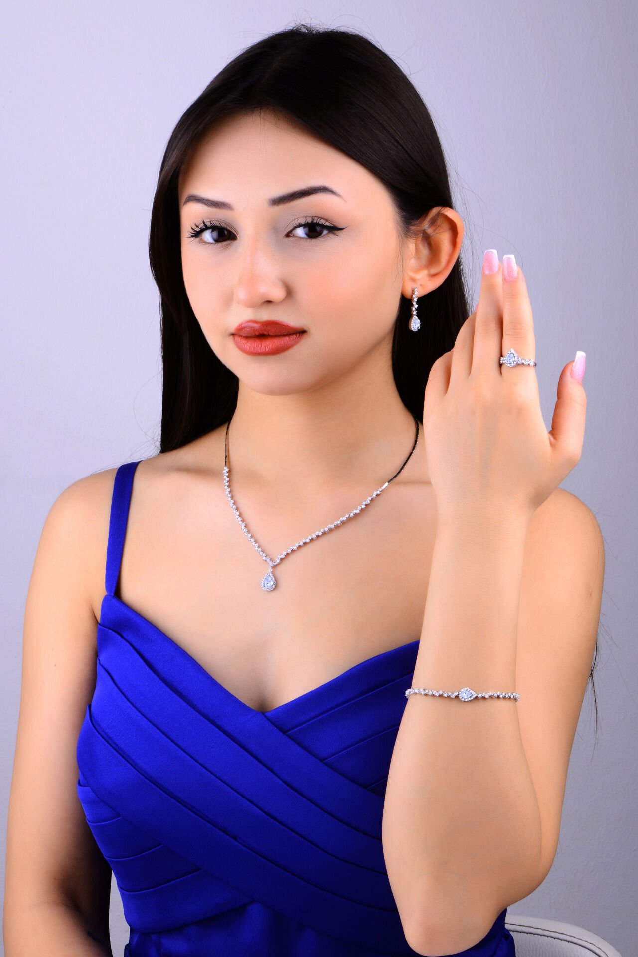 925 Ayar Gümüş Pırlanta Montür Damla Taşlı Su Yolu Set BEYAZ