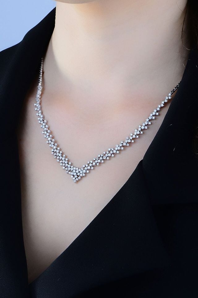 925 Ayar Gümüş V Model Pırlanta Montür Su Yolu Set