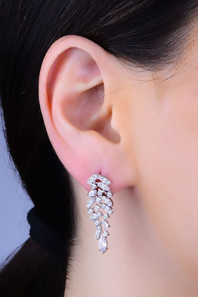 925 Ayar Gümüş V Model Mekik Pırlanta Montür Su Yolu Set