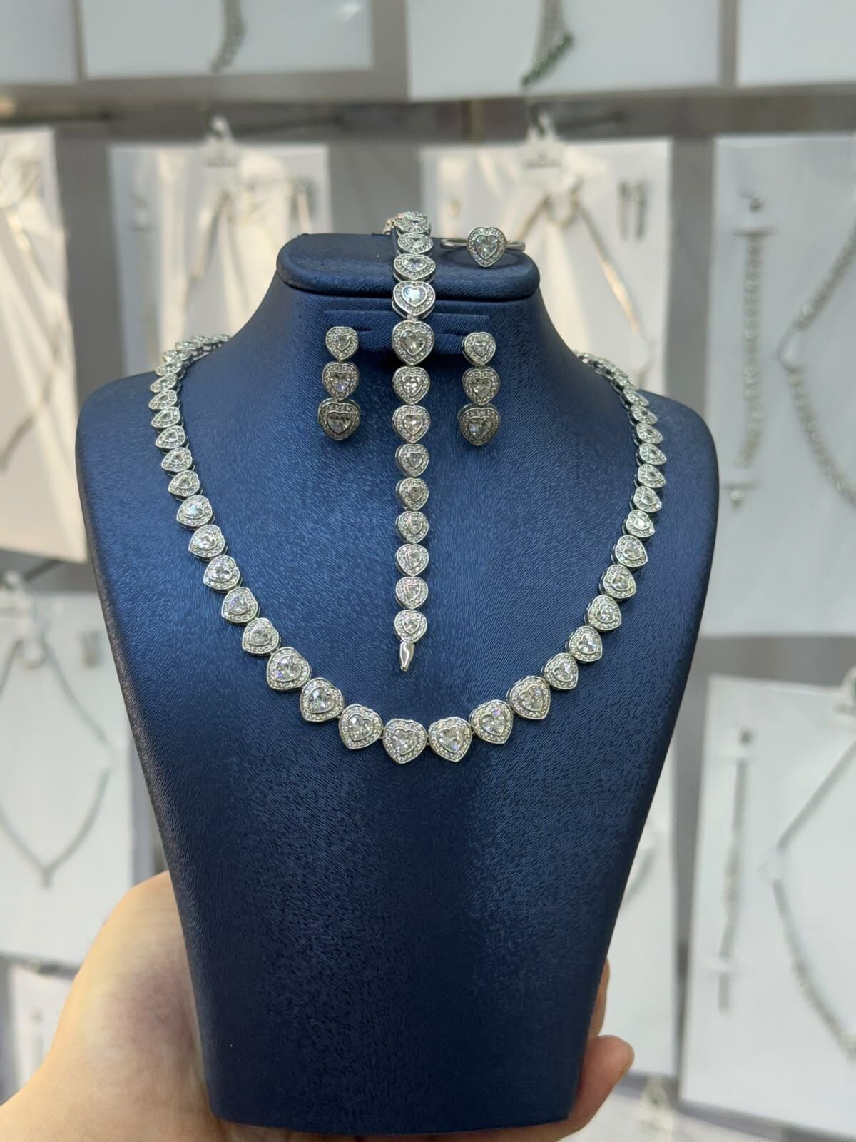 925 Ayar Gümüş Tam Tur Kalpli Model Şık Su Yolu Set