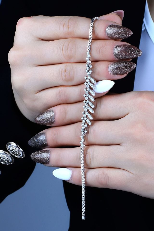 925 Ayar Gümüş V Model Pırlanta Montür Su Yolu Set