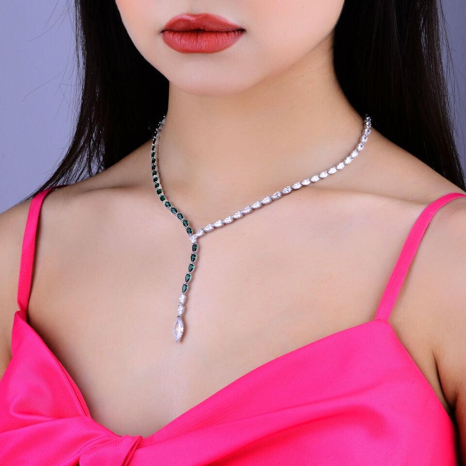 925 Ayar Gümüş Ful Yeşil Beyaz Damla Taşlı Salkım Su Yolu Set