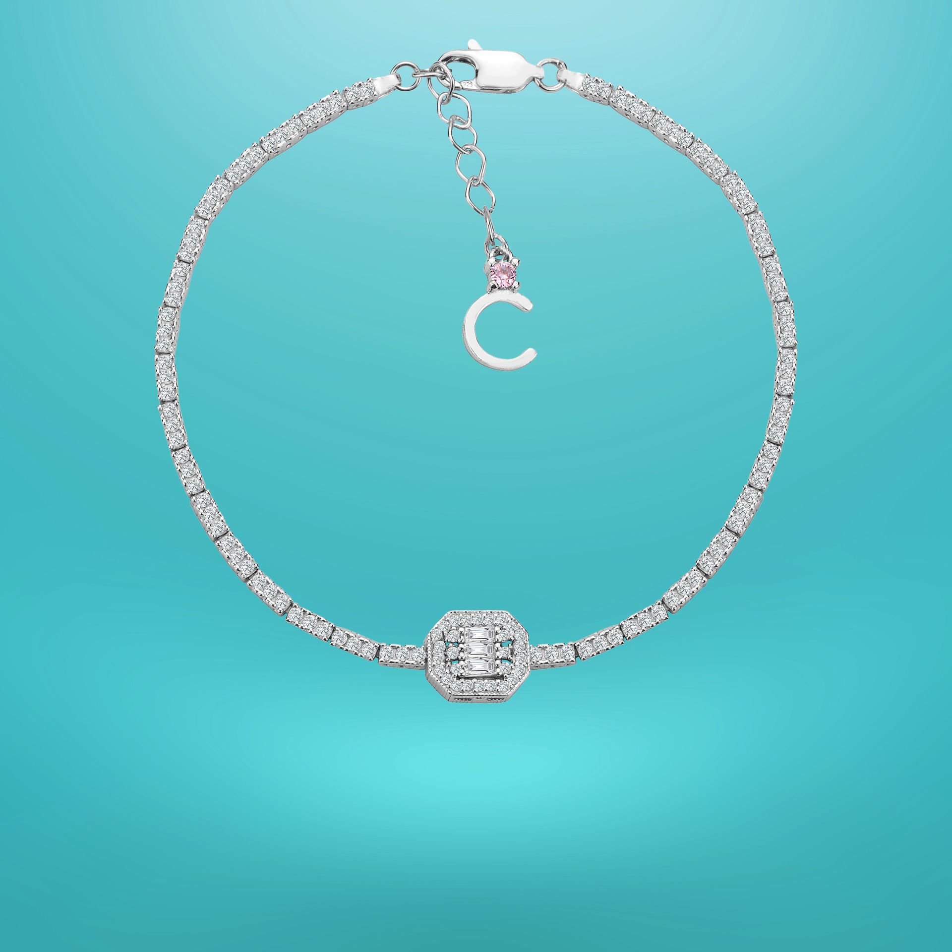 925 Ayar Gümüş Üç Taş Oval Bagetli Zincir Harfli Su Yolu Bileklik C