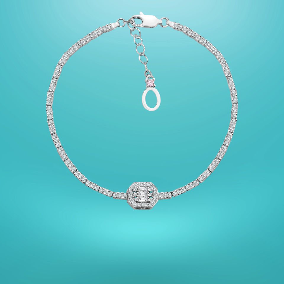 925 Ayar Gümüş Üç Taş Oval Bagetli Zincir Harfli Su Yolu Bileklik O