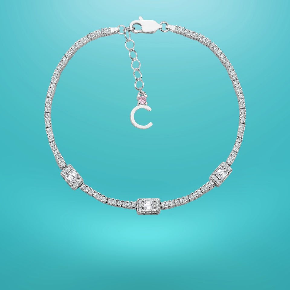 925 Ayar Gümüş Üç Taş Baget Zincir Harfli Su Yolu Bileklik C