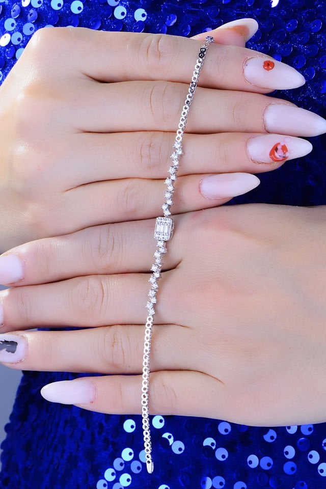 925 Ayar Gümüş Pırlanta Montürlü Baget Zincir Harfli Su Yolu Bileklik