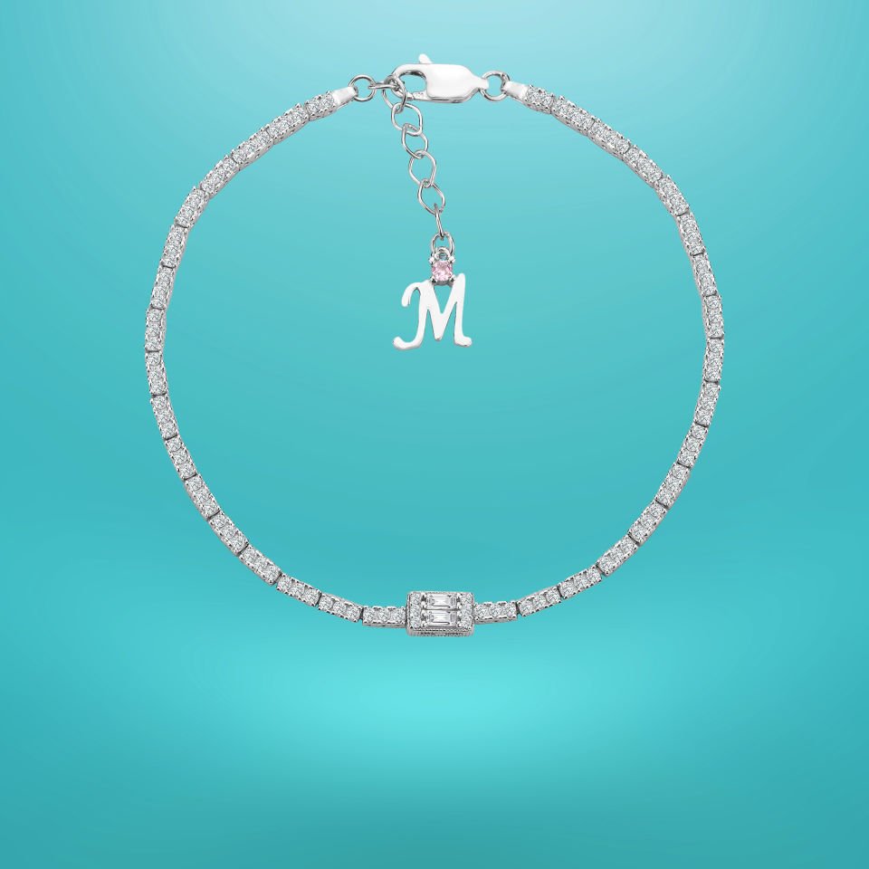 925 Ayar Gümüş Üç Taş Baget Zincir Harfli Su Yolu Bileklik M