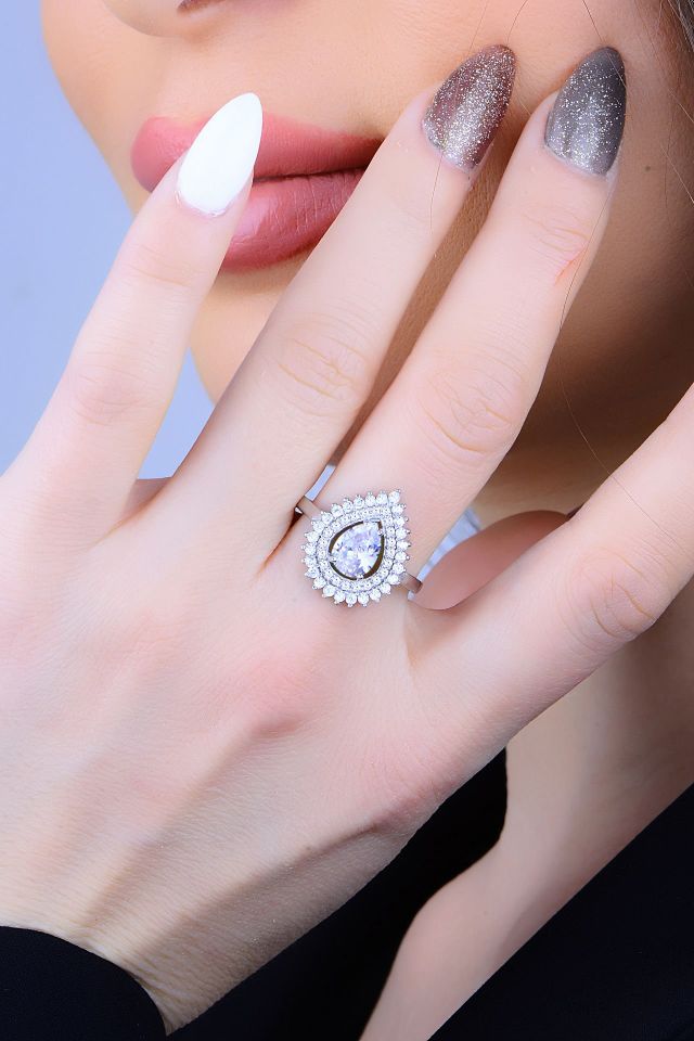 925 Ayar Gümüş 2 Sıra Beyaz V Hürrem Model Su Yolu Set