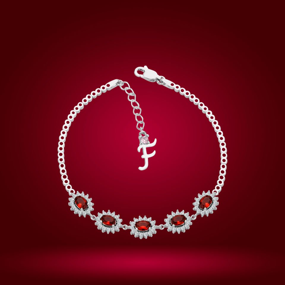 925 Ayar Gümüş Kırmızı Taşlı Çiçek Model Zincir Harfli Su Yolu Bileklik F