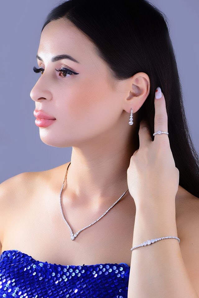 BARIŞ TAKI 925 Ayar Gümüş V Model Su Yolu Set