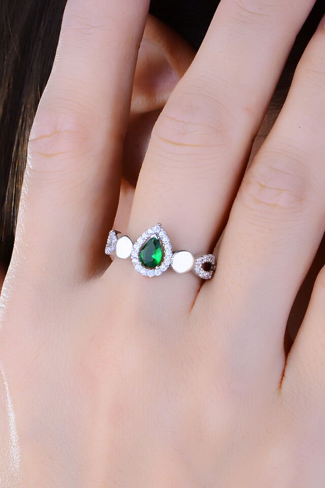 BARIŞ TAKI 925 Ayar Gümüş Yeşil Damla Taşlı Su Yolu Set