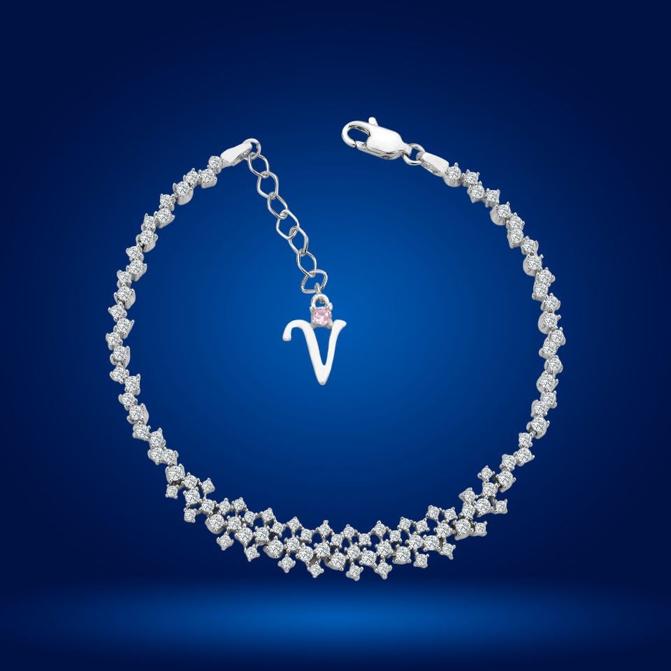 925 Ayar Gümüş Ful Pırlanta Taşlı Zincir Harfli Su Yolu Bileklik V