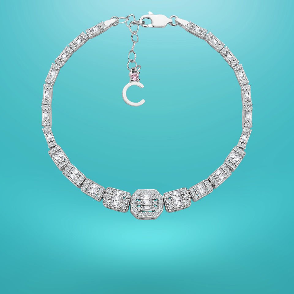 925 Ayar Gümüş Ful Baget Taşlı Zincir Harfli Su Yolu Bileklik C