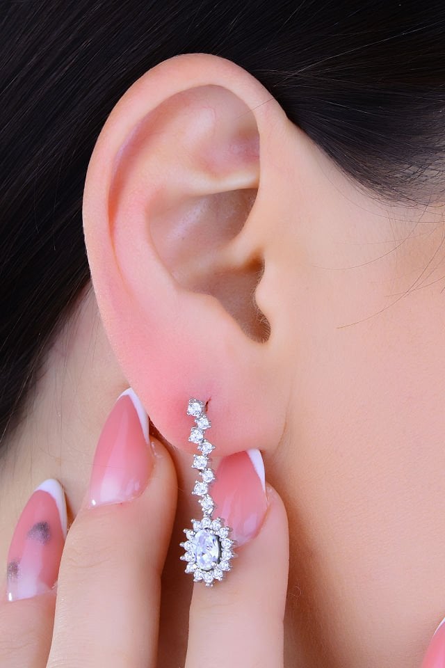 BARIŞ TAKI 925 Ayar Gümüş  V Model Taşlı Pırlanta Montör Su Yolu Set