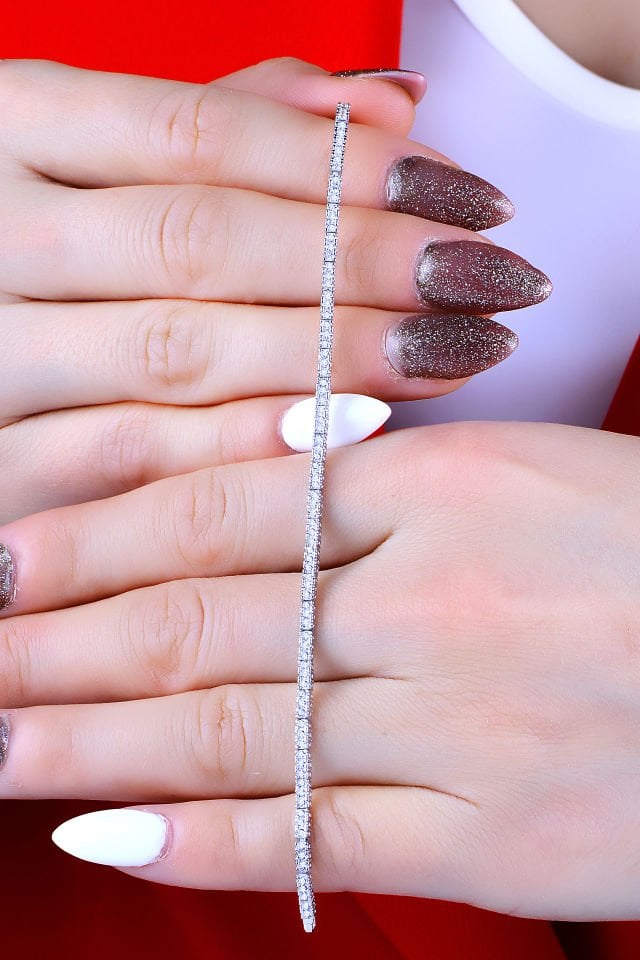 925 Ayar Gümüş Pırlanta Taşlı İnce Zarif Harfli Su Yolu Bileklik