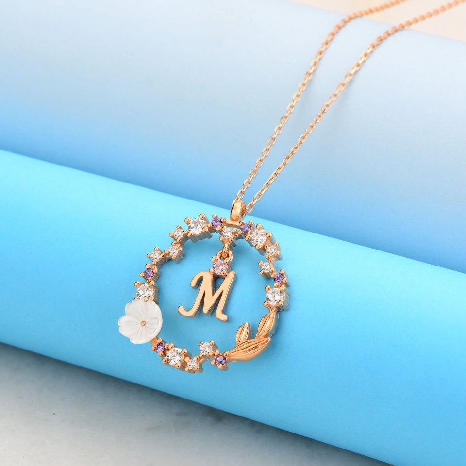 925 Ayar Gümüş Papatya Harfli Hayalet Kolye M