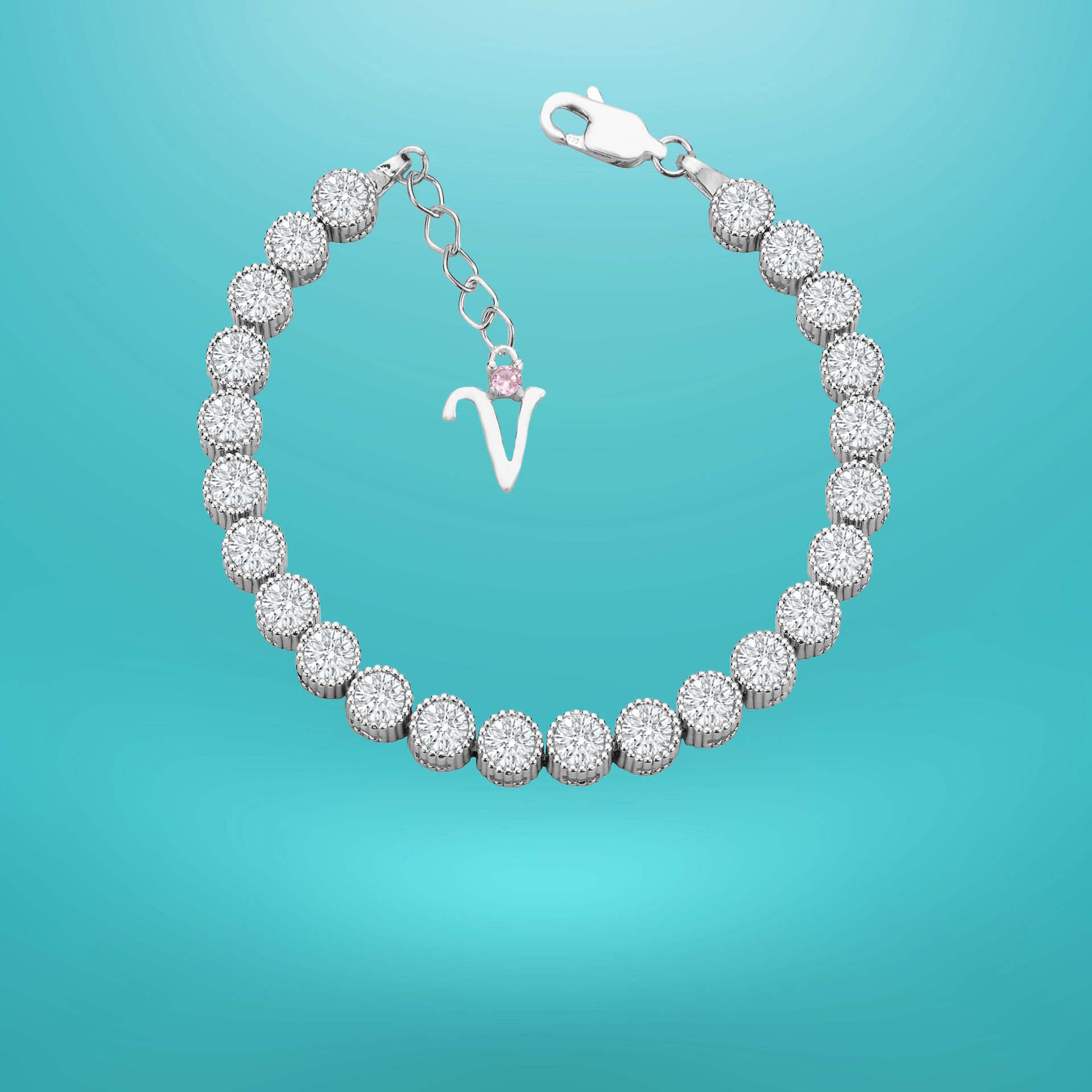 925 Ayar Gümüş 5 MM Pırlanta Taşlı Zincir Harfli Su Yolu Bileklik V