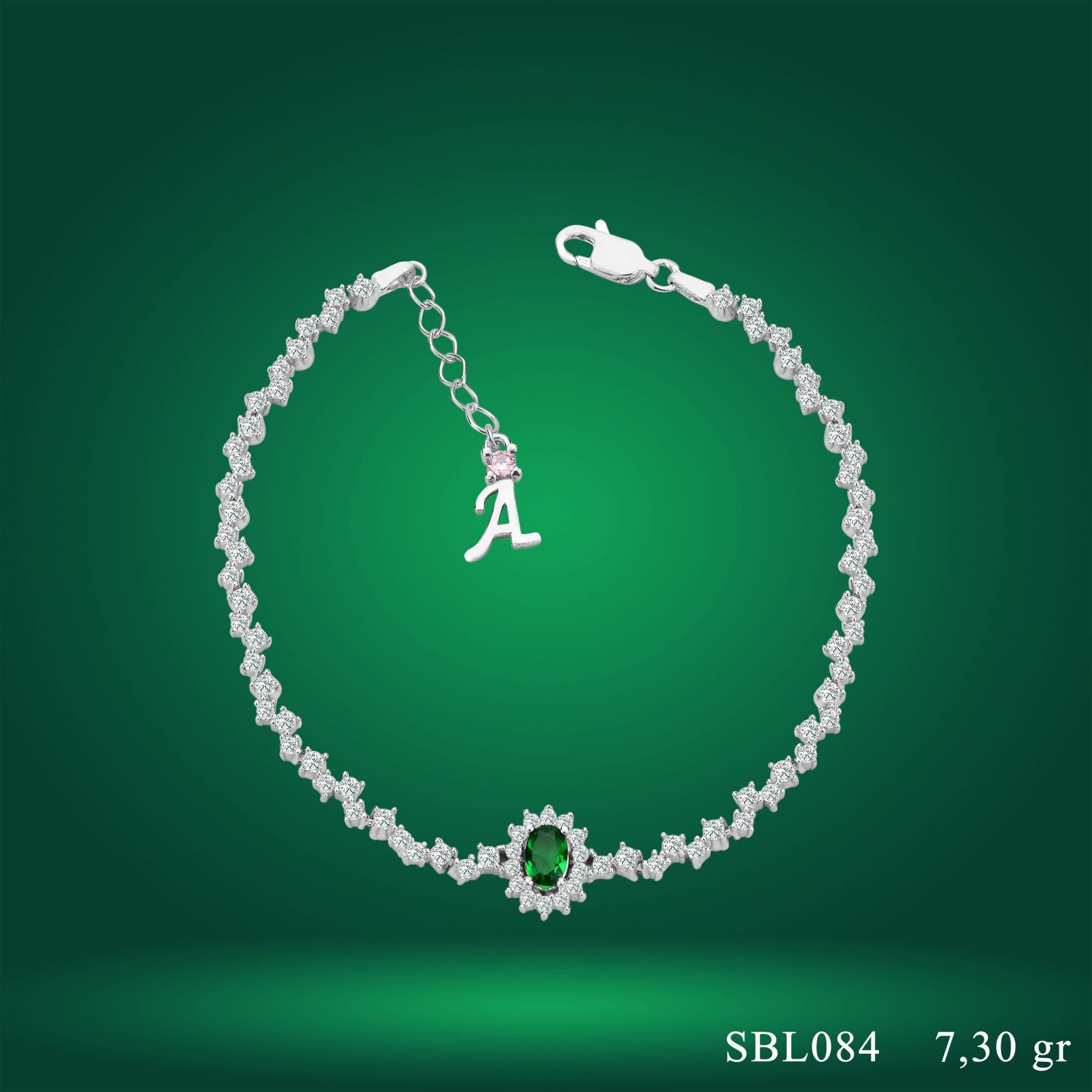 925 Ayar Gümüş Pırlanta Montür Yeşil Taşlı Harfli Su Yolu Bileklik