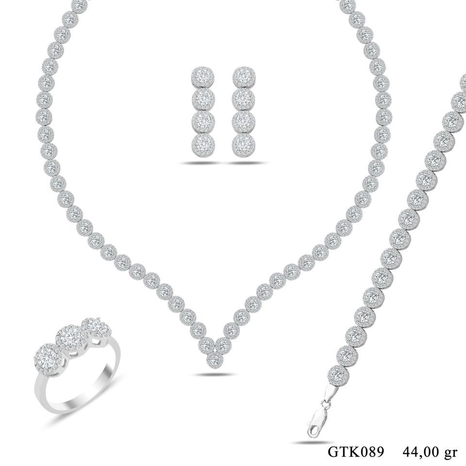 925 Ayar Gümüş 4 MM Pırlanta Taşlı V Model Su Yolu Set