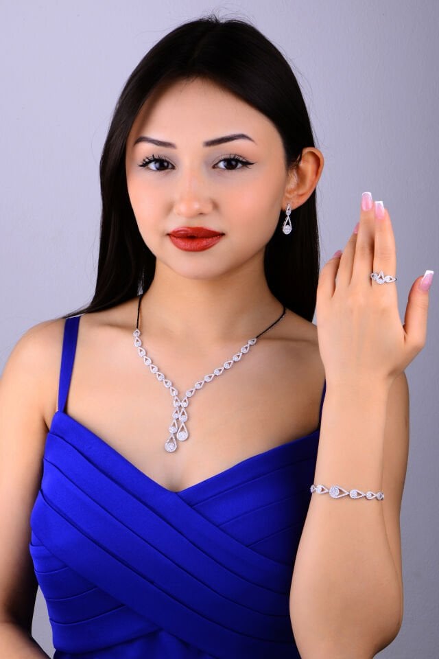 925 Ayar Gümüş Damla Akıtma Modeli Çift Salkım Su Yolu Set